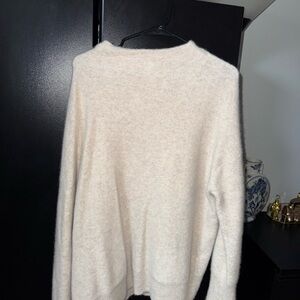 Elegant Cashmere Cream Sweater